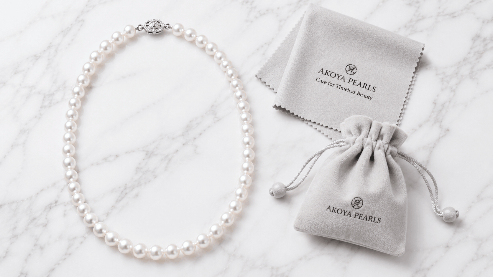 07. Cura di una collana di perle Akoya giapponesi