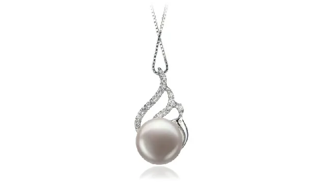 View White Freshwater Pearl Pendants collection