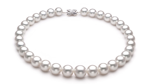 View White Pearl Necklaces collection